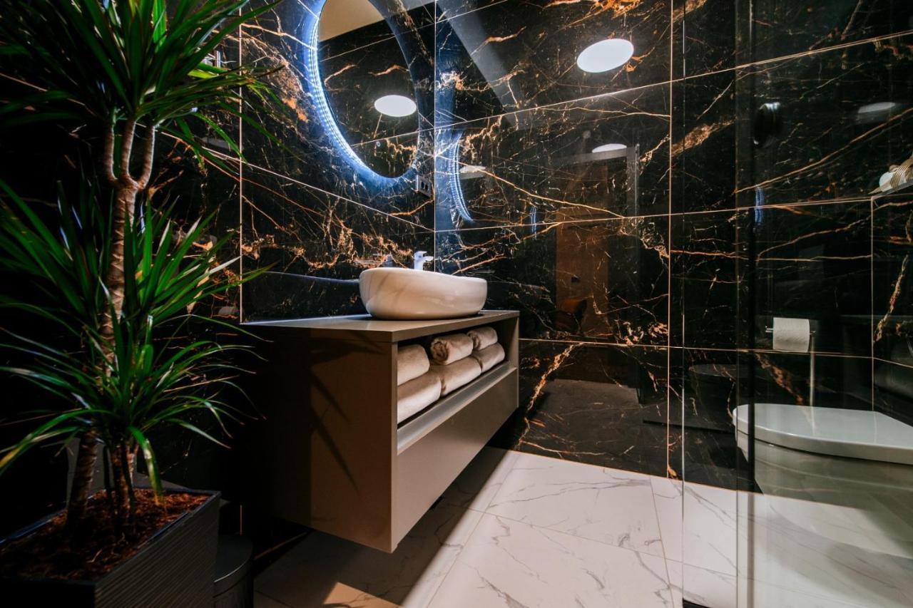 Luxury Rooms Vindemiae Zadar Bagian luar foto